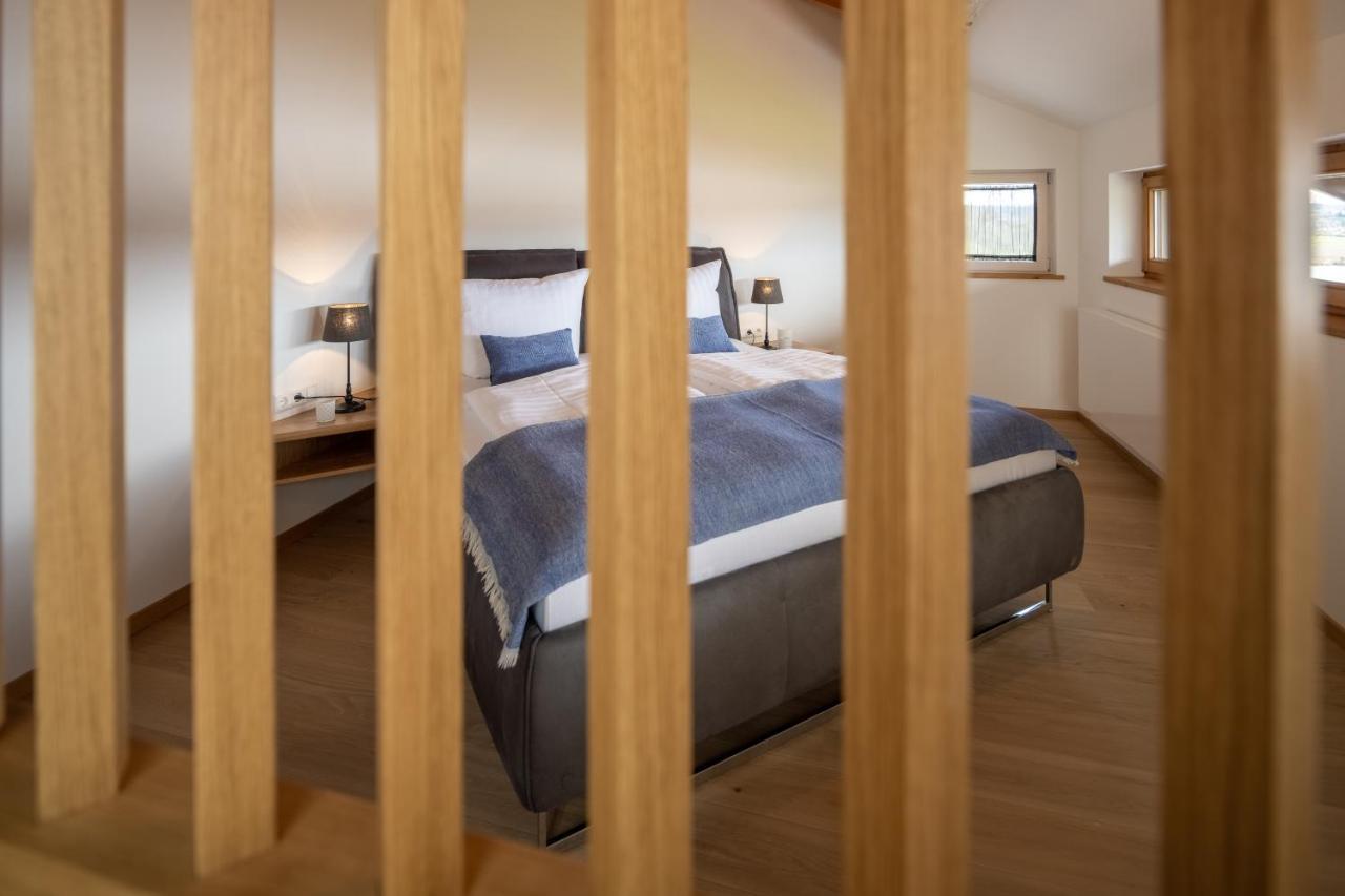 Stille X Weite - Hochwertige Wohnung Mit See-Panorama Kronburg エクステリア 写真